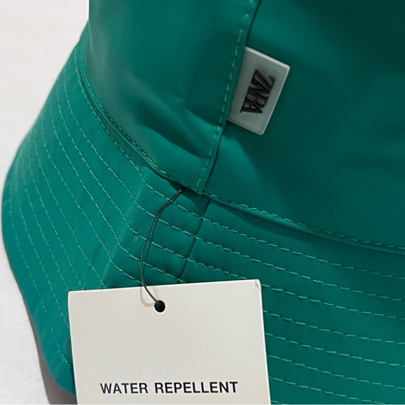 Zara Water Repellent Bucket Hat Size Medium Green - Picture 6 of 10
